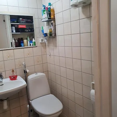 Mukava Talo Maaseudulla Laehellae Keskustaa *