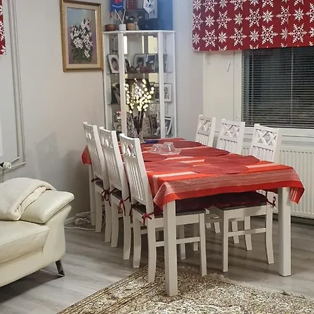 Mukava Talo Maaseudulla Laehellae Keskustaa Pori