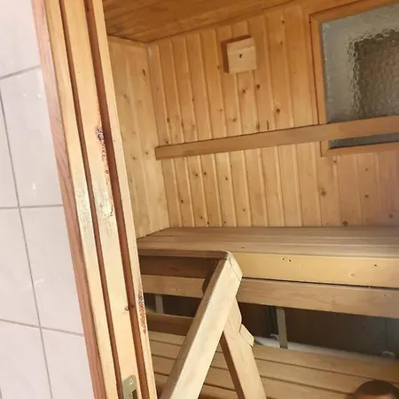 Mukava Talo Maaseudulla Laehellae Keskustaa Пори