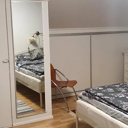 Mukava Talo Maaseudulla Laehellae Keskustaa Апартаменты *