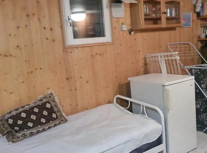 Апартаменты Mukava Talo Maaseudulla Laehellae Keskustaa Пори